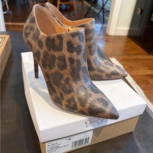 Jessica Simpson Luela leopard Print Ankle Boots